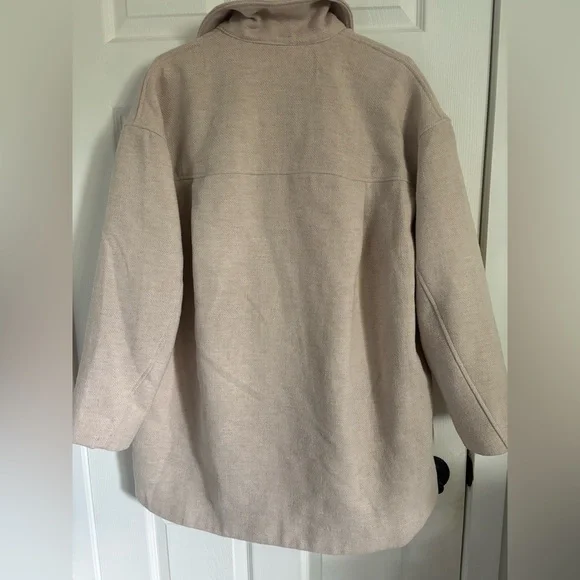 H&M Oversized Shacket - Picture 3 of 3